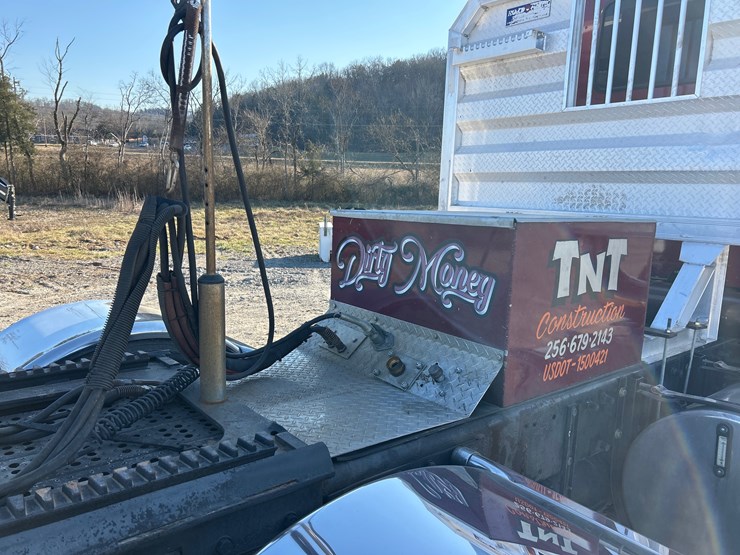 2007-peterbilt-357-image-9