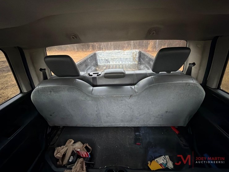 2015-dodge-2500-image-15