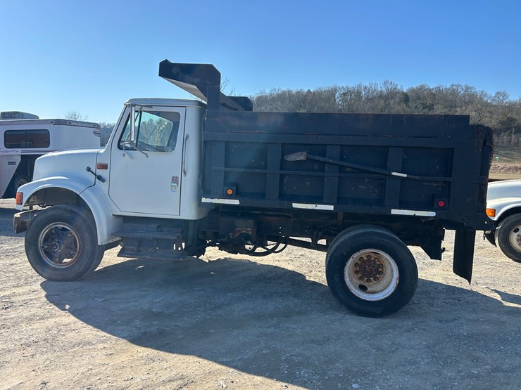 1992-international-4700-image-5