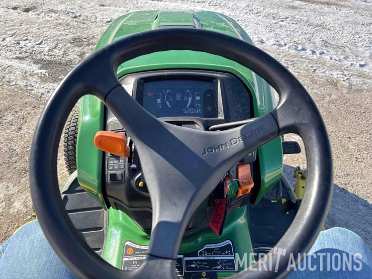 2022-john-deere-x730-image-20