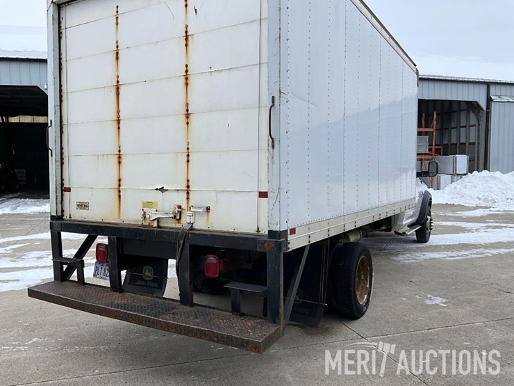2016-dodge-5500-box-truck-image-18