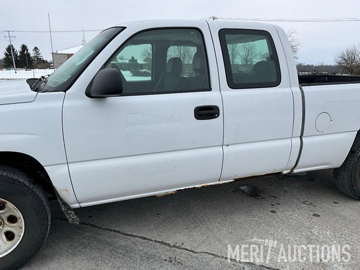 2006-chevrolet-silverado-1500-image-14