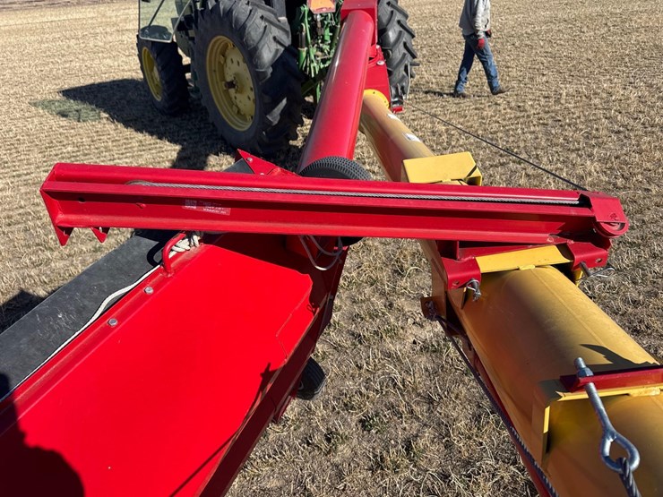 westfield-mk-100-71-auger-w/-swing-away-image-20