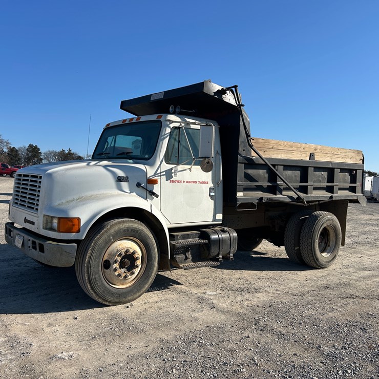 1996 INTERNATIONAL 4700