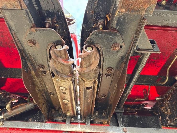 case-ih-2208-image-30