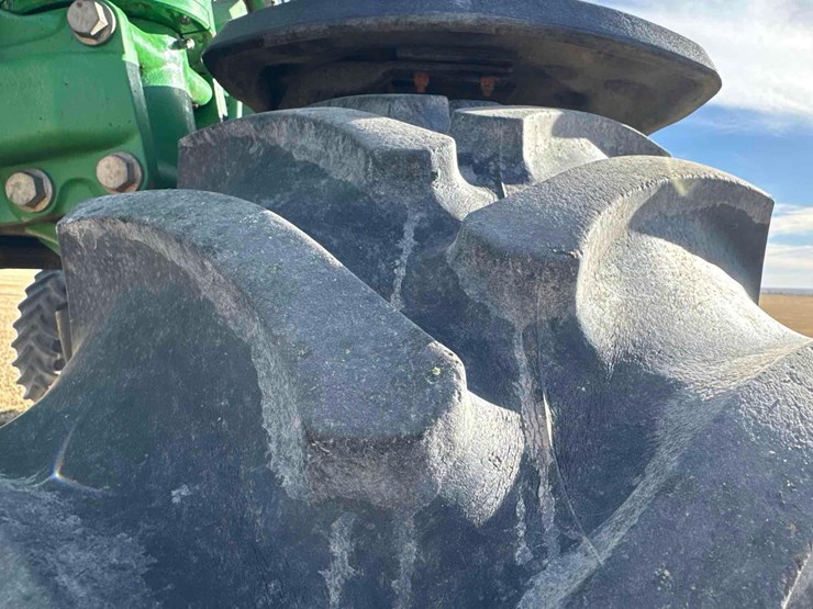 2000-john-deere-4700-image-11