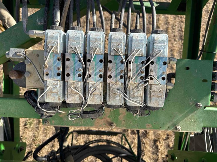 2000-john-deere-4700-image-86