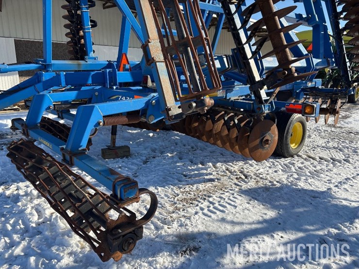 2012-landoll-4731-33-vertical-tillage-tool-image-28