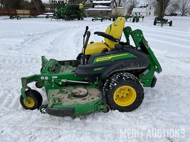 2023-john-deere-z950r-image-2