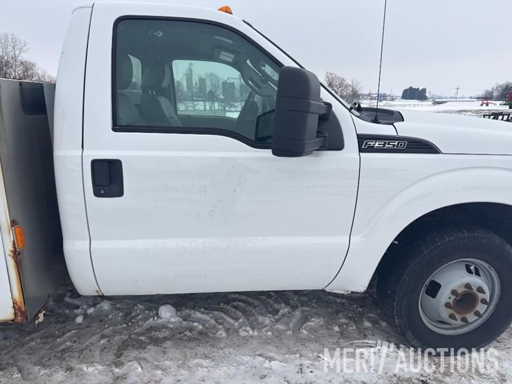 2011-ford-f350-image-21