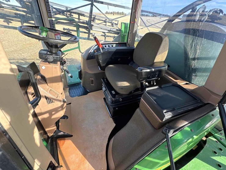 2000-john-deere-4700-image-87