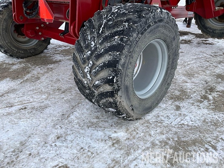 2020-case-ih-475-image-25