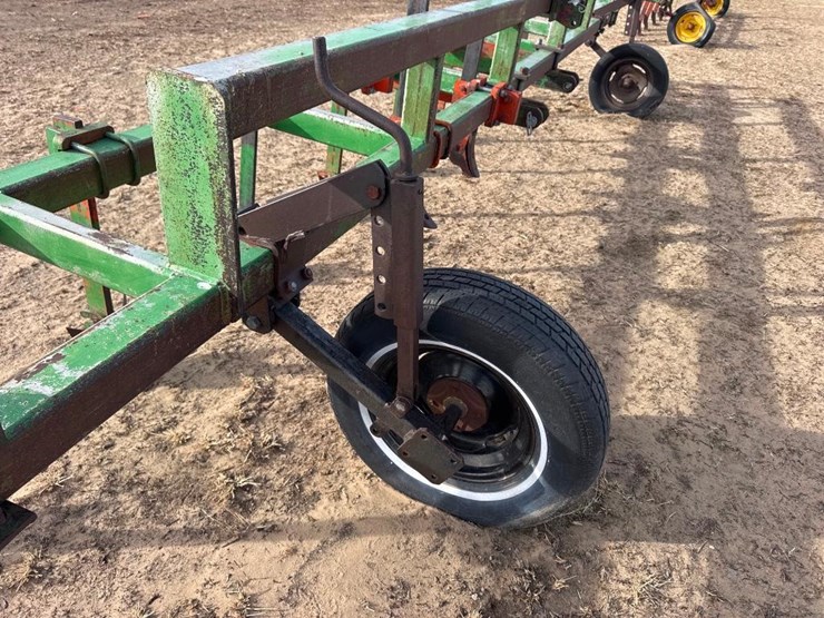 9-shank-cultivator-image-14