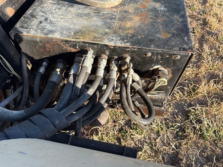 1992-white-gmc-haying-mantis-stacker-truck-image-41