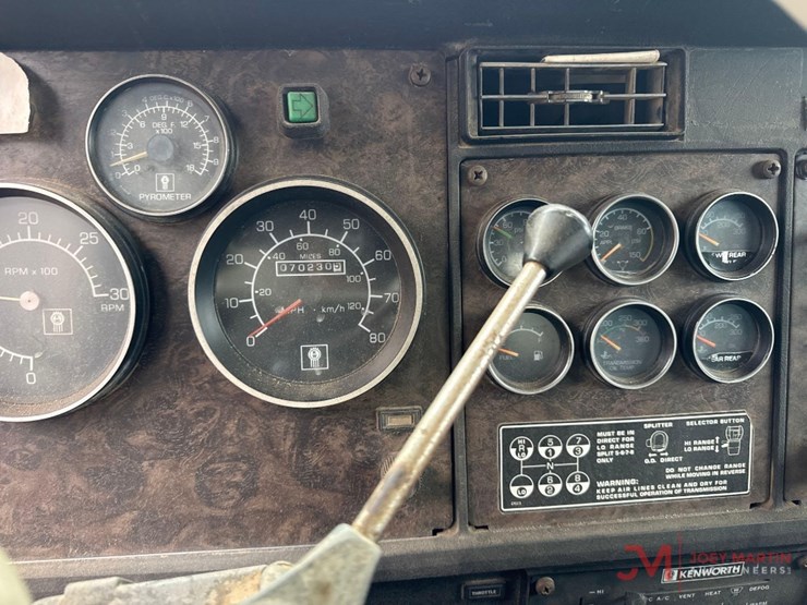 1986-kenworth-w900b-image-33