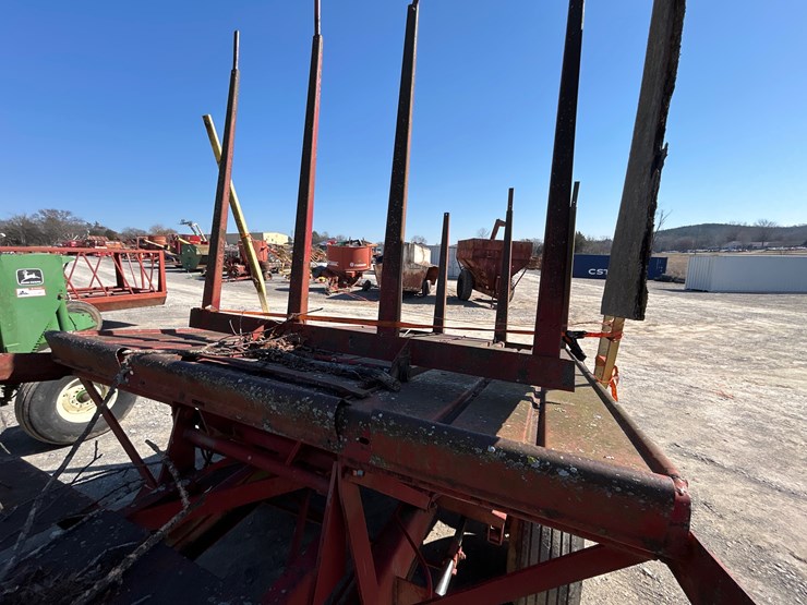 new-holland-1032-image-8