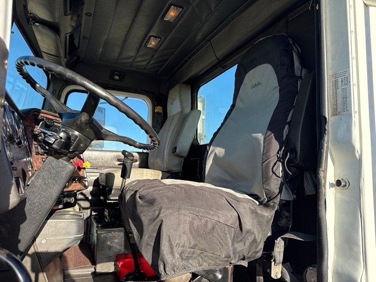 1999-international-60-image-13