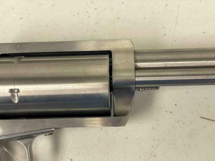 magnum-research-revolver-image-14