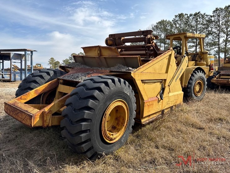 dresser-412b-image-2