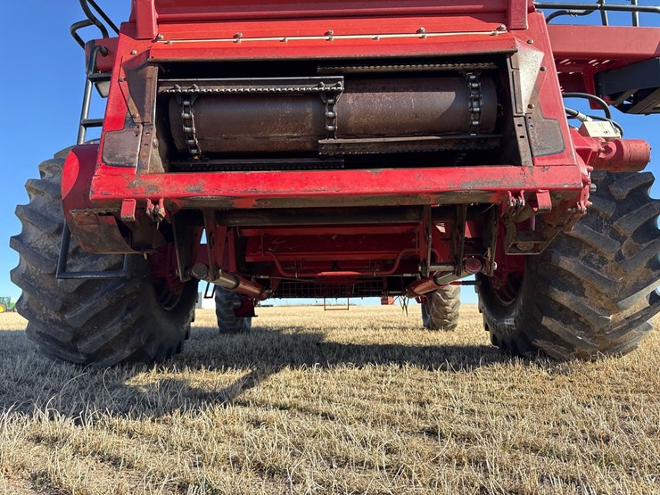 2009-case-ih-2577-image-16