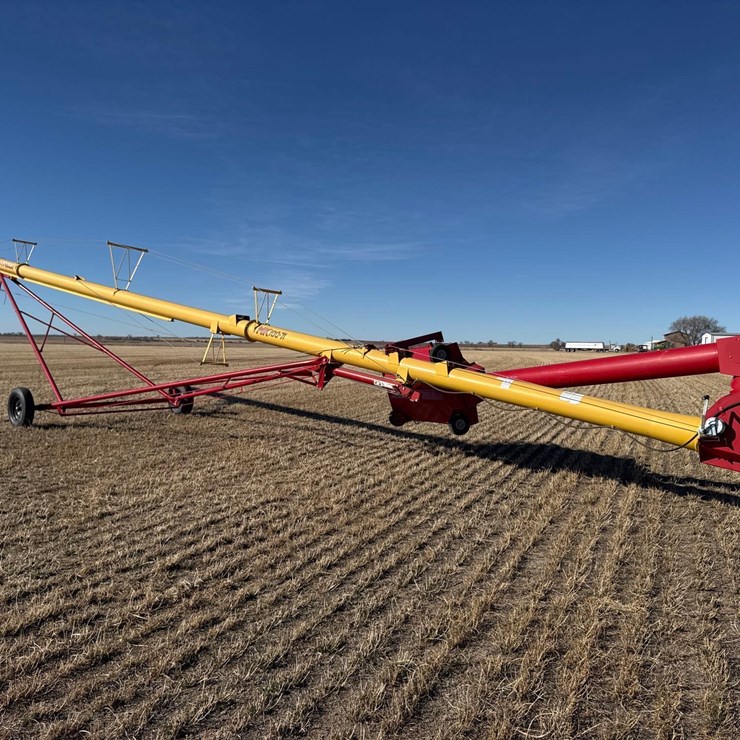 Westfield MK 100-71 Auger w/ Swing Away