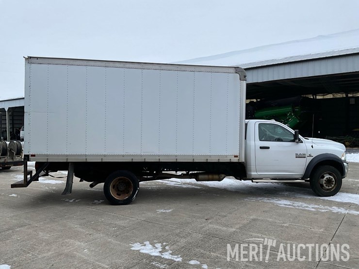 2016-dodge-5500-box-truck-image-6