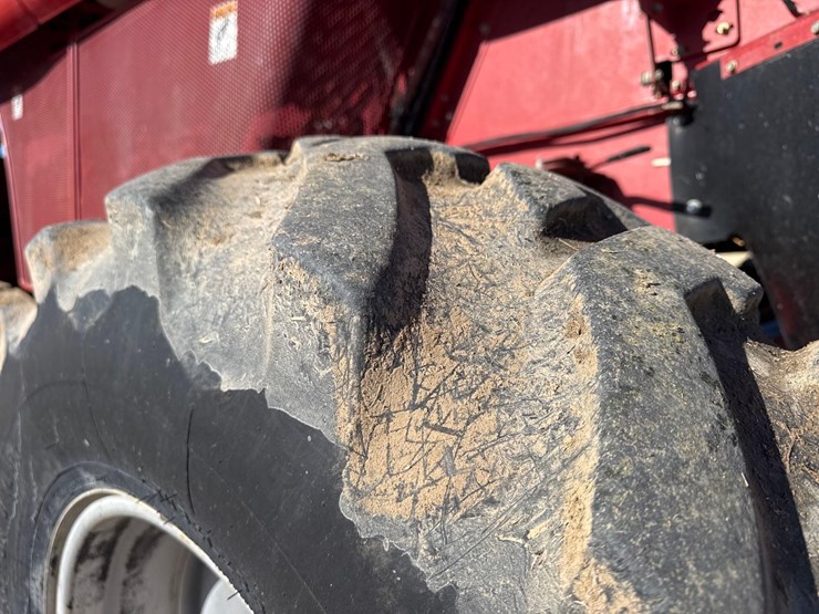 2009-case-ih-2577-image-36