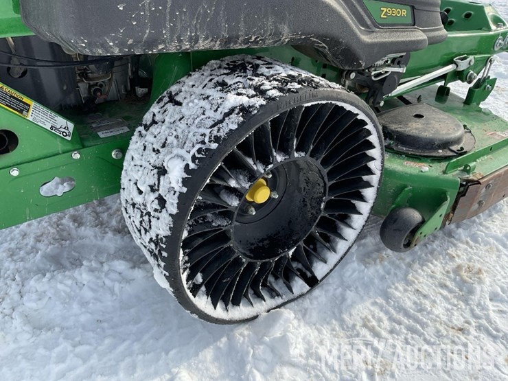 2022-john-deere-z930r-image-19