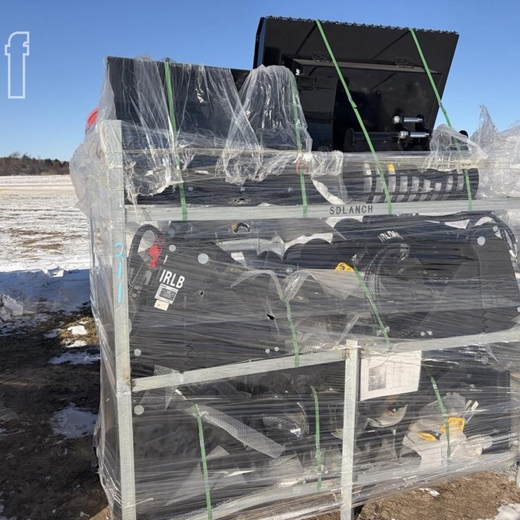 SDLANCH MINI SKID STEER AND EXCEVATOR ATTACHMENTS