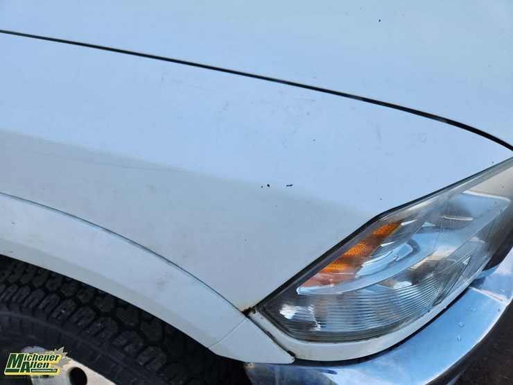 2012-dodge-3500-image-34