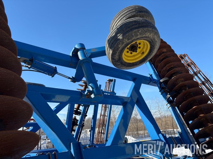 2012-landoll-4731-33-vertical-tillage-tool-image-18