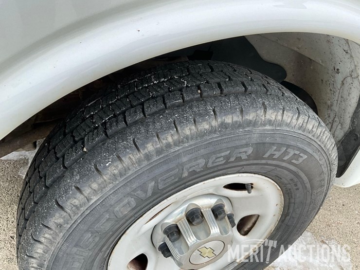 2014-chevrolet-2500-image-18