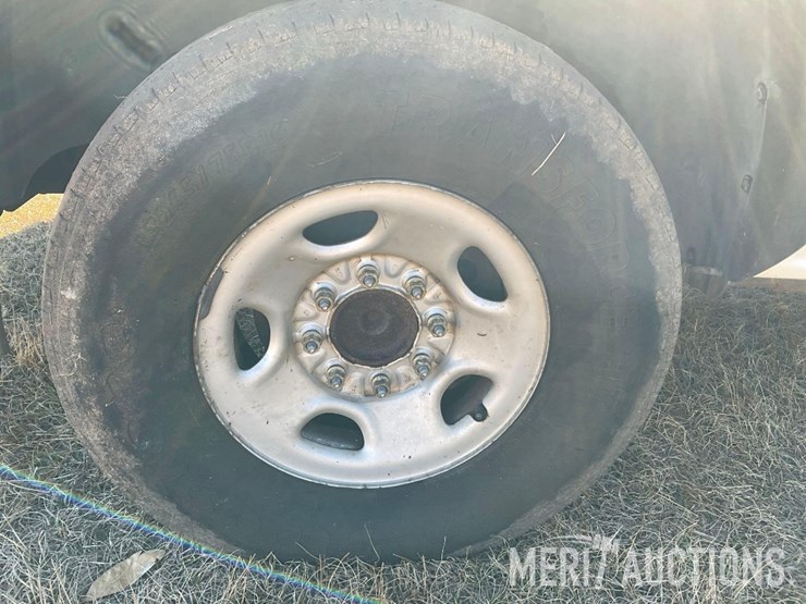 2001-chevrolet-2500-image-9