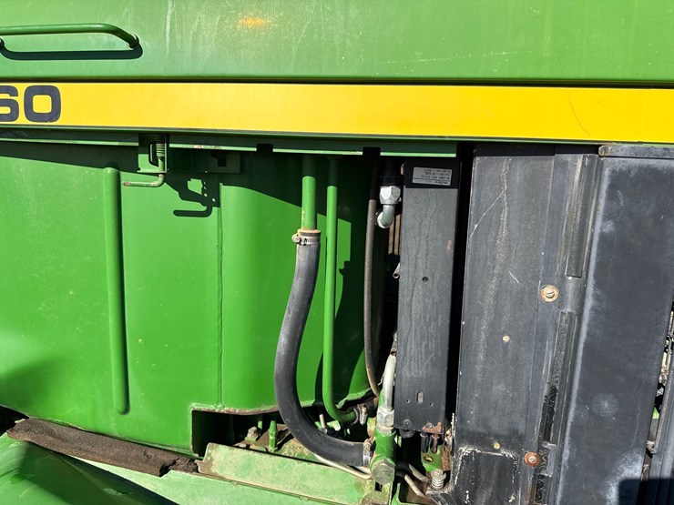 1991-john-deere-4560-image-44