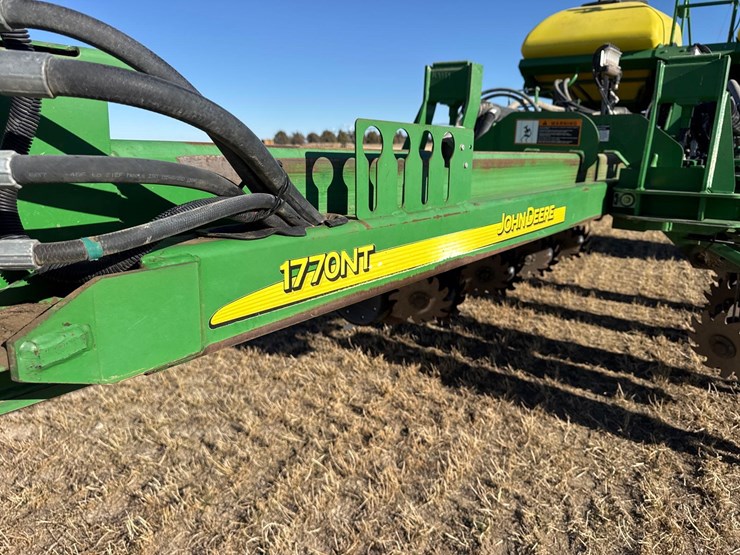 2014-john-deere-1770nt-image-11