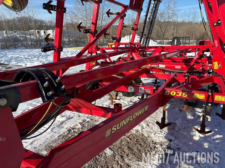 2012-sunflower-5035-28-image-13