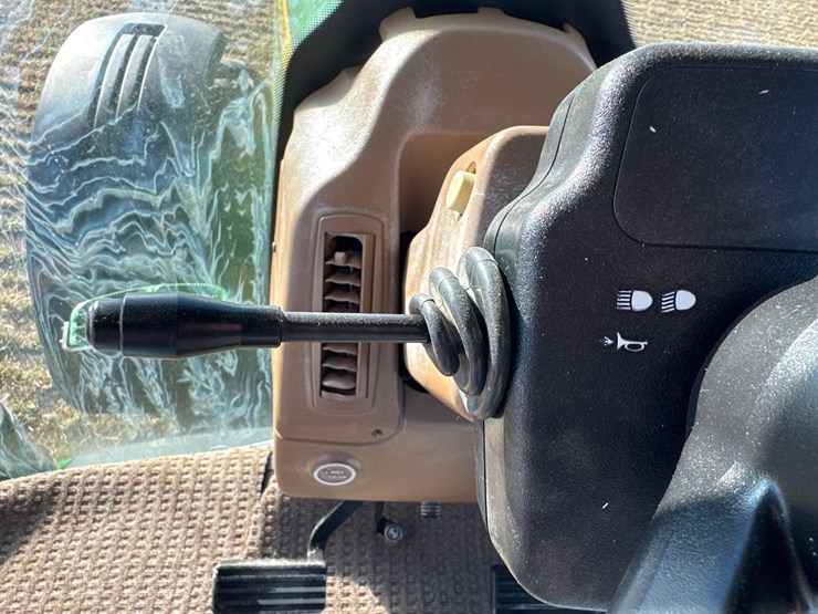 2008-john-deere-8330-image-71