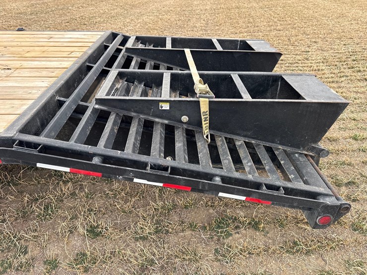 2012-pj-flatbed-image-26