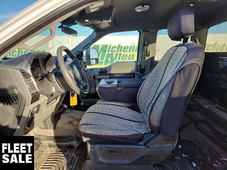 2020-ford-f350-image-14