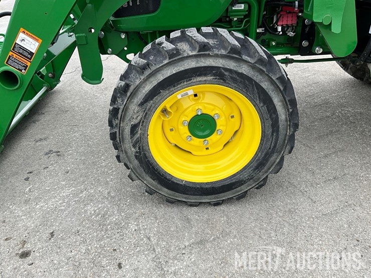 2024-john-deere-4044r-image-9