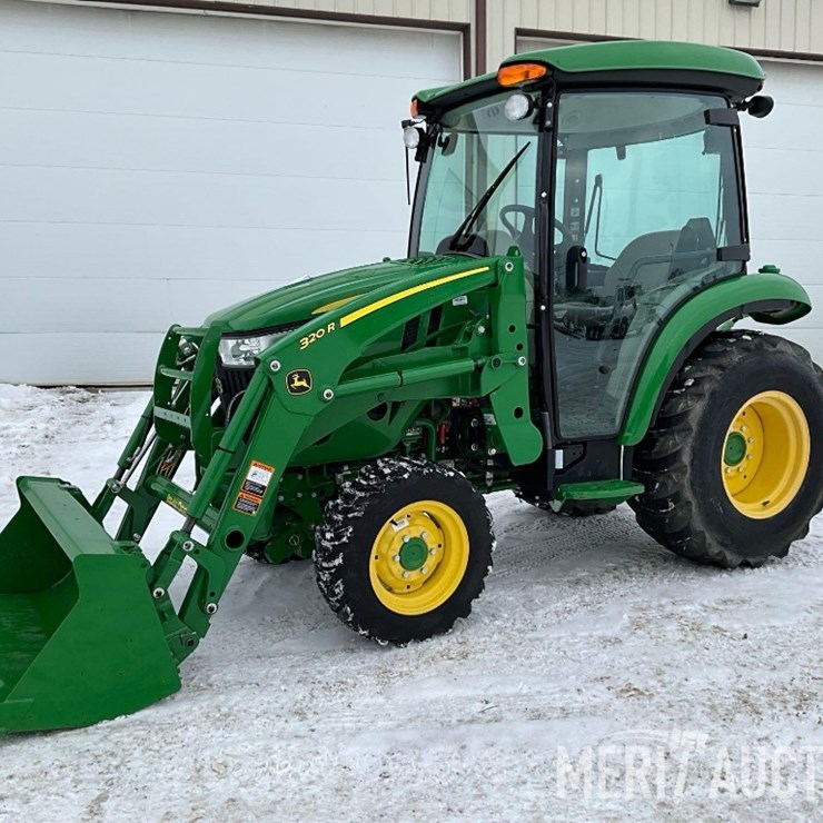 2021 JOHN DEERE 3046R