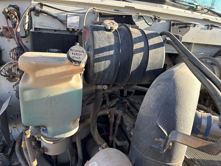 1998-international-9100-image-116