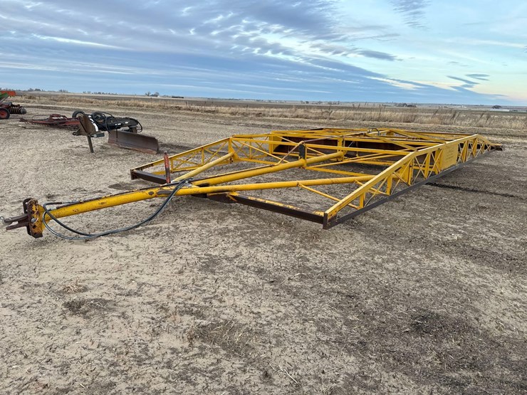 oweco-1430-land-plane-image-3