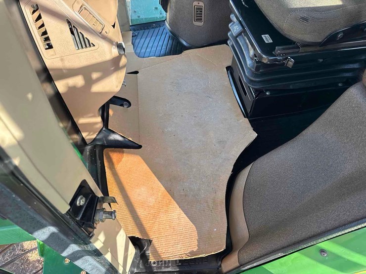 2000-john-deere-4700-image-105