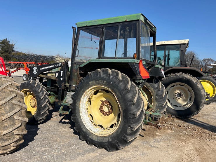 john-deere-2040s-image-2