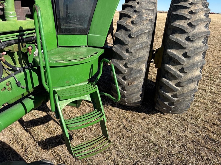 1991-john-deere-4560-image-45