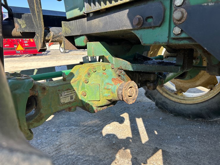 john-deere-2040s-image-10