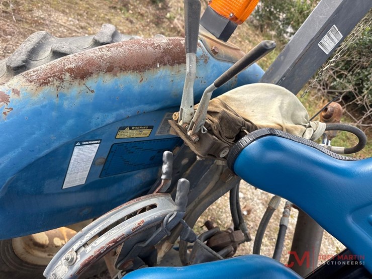 new-holland-3930-image-15