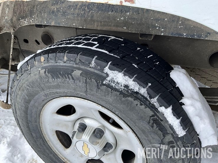 2004-chevrolet-1500-image-22