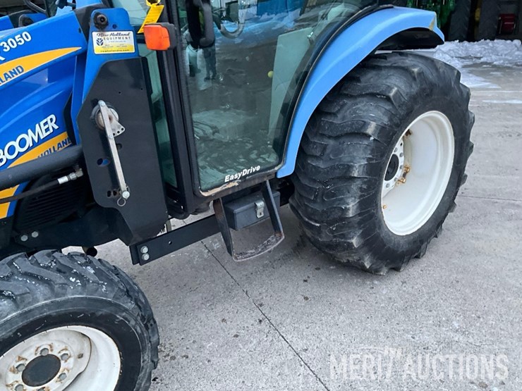2010-new-holland-boomer-3050-image-13